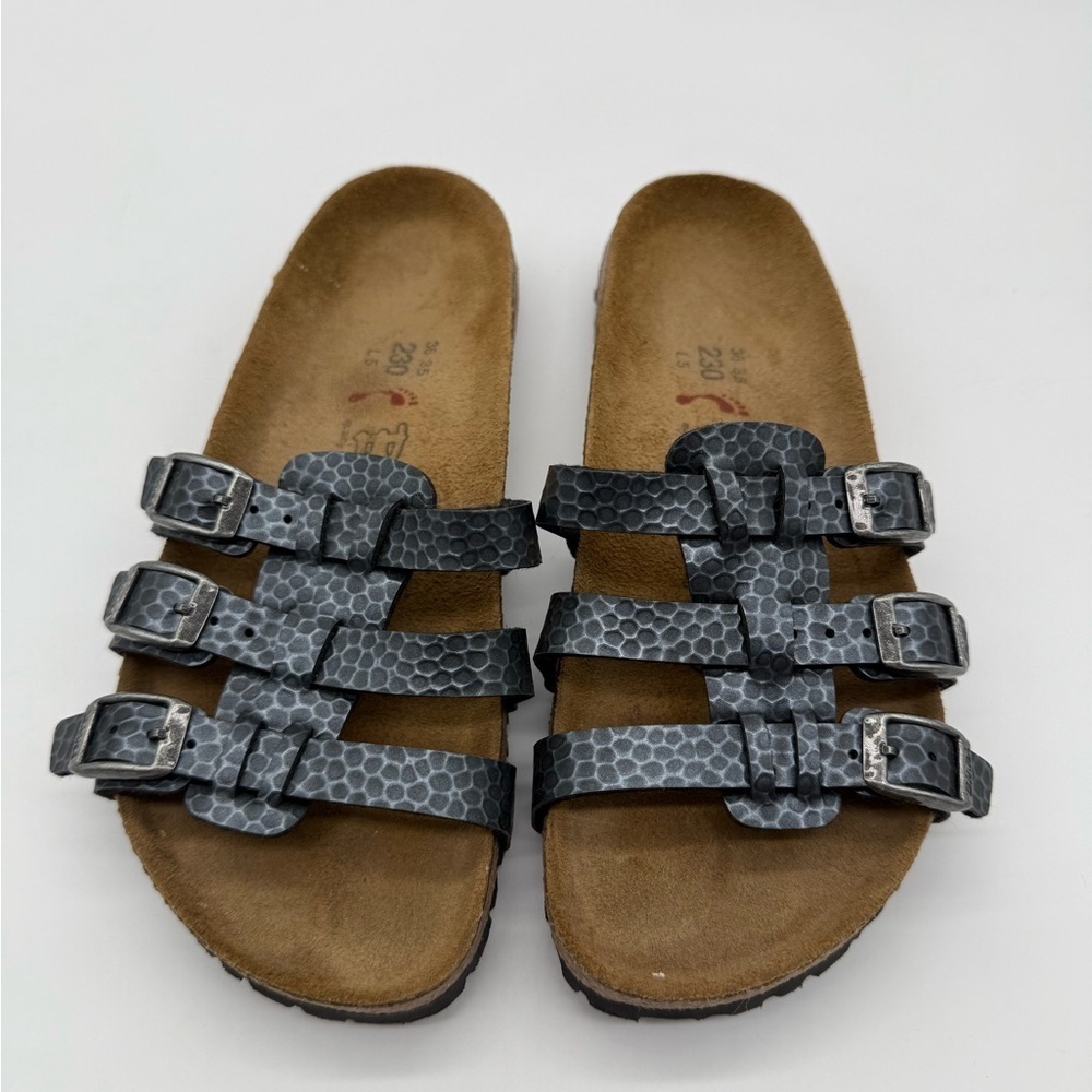Birkenstock Birki's Xenia Sandals size 5
Leather Gray Metallic 3 Strap - Picture 4 of 6